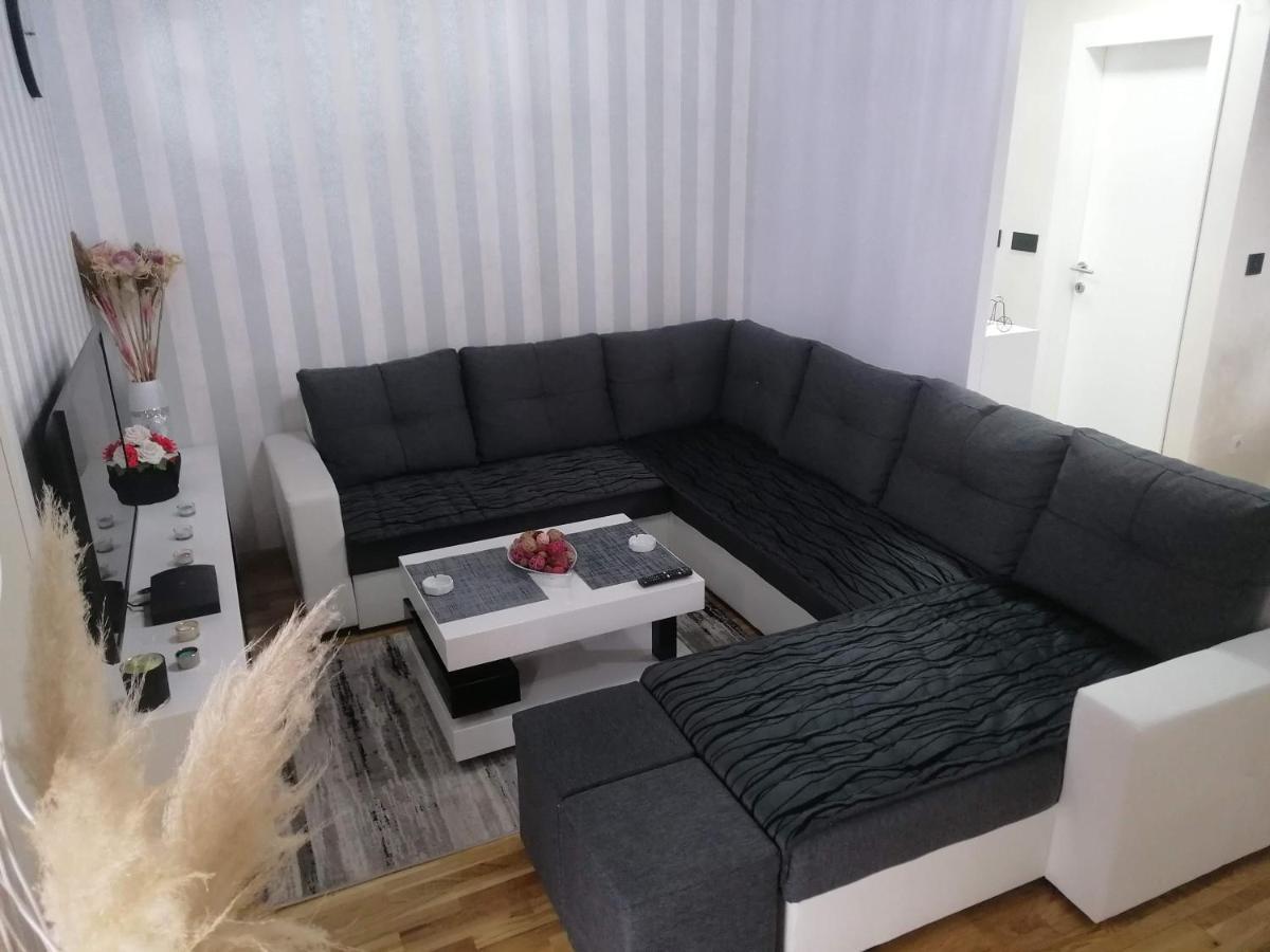 Nenadovic Apartman Obrenovac  Eksteriør bilde
