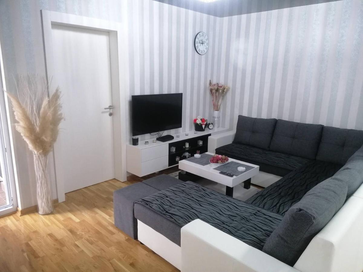 Nenadovic Apartman Obrenovac  Eksteriør bilde